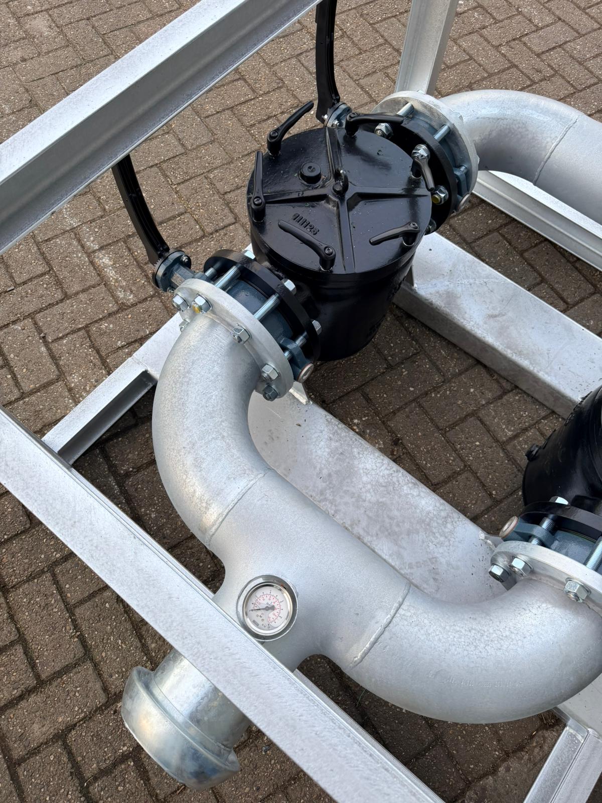 Fluid recycling on a 900 m fibre bore through mixed ground